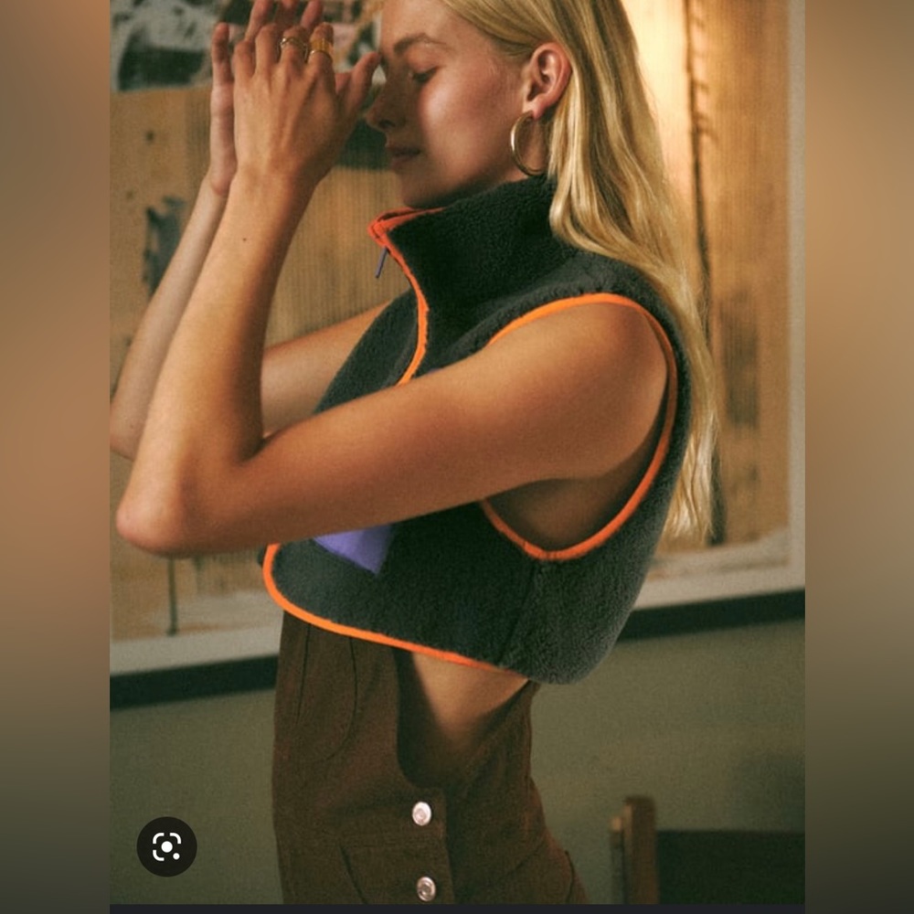 ZARA SOLID COLOR OVERALLS
Brown